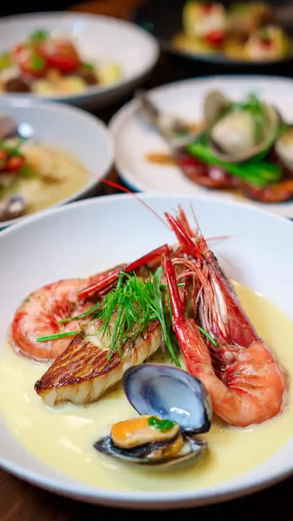 Shrimp And Mussels In A Creamy Garlic Sauce