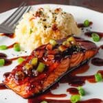 Honey Garlic Glazed Salmon (Easy!)