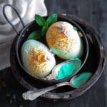 Pistachio Eggs Çilbir