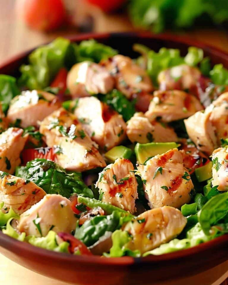 Grilled Chicken & Avocado Salad