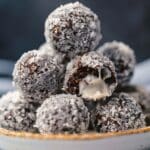 Quick Cacao Protein Balls