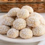 How To Make Reginelle Siciliane (Sesame Cookies)