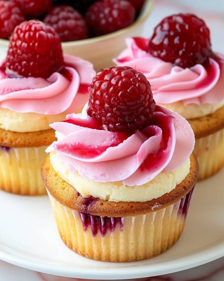 Raspberry Cheesecake Cupcakes