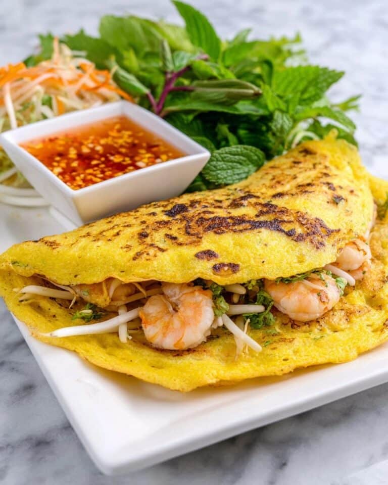 Bánh Xèo (Vietnamese Sizzling Crispy Crepe) Recipe