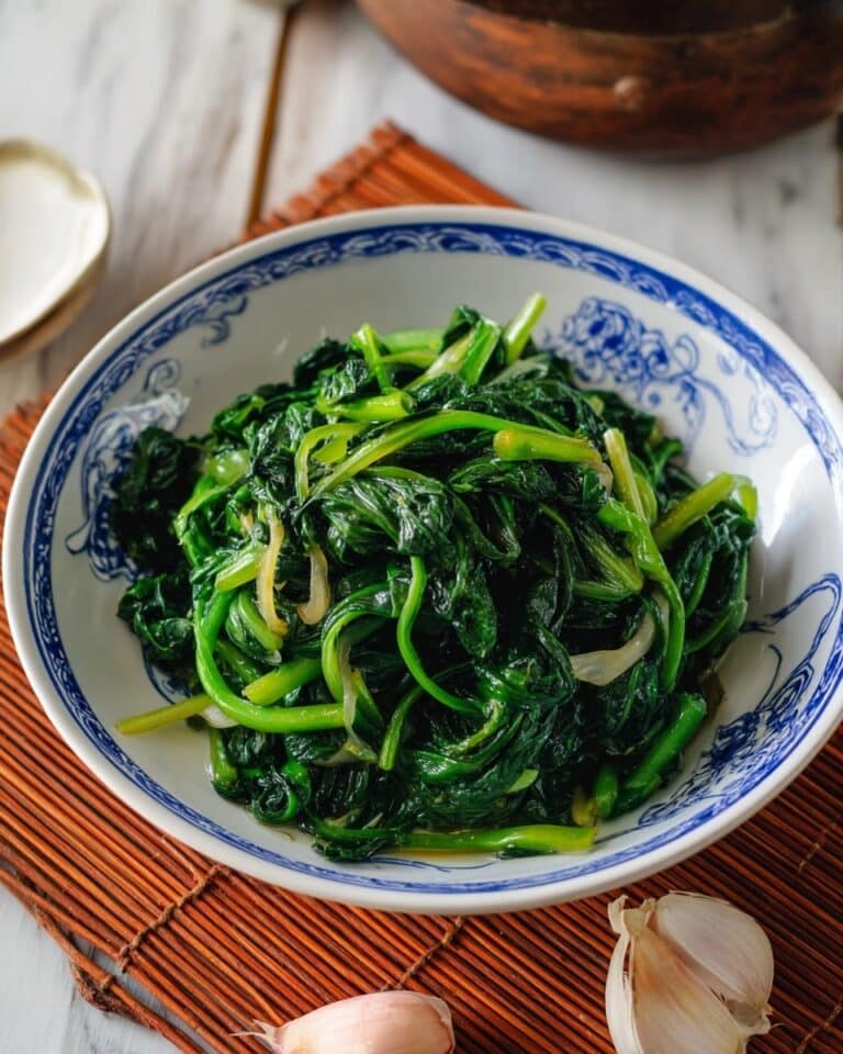Stir-Fried Spinach with Garlic and Sesame Oil Recipe