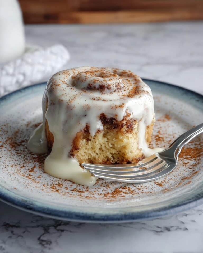 Cinnamon Roll Mug Cake Recipe