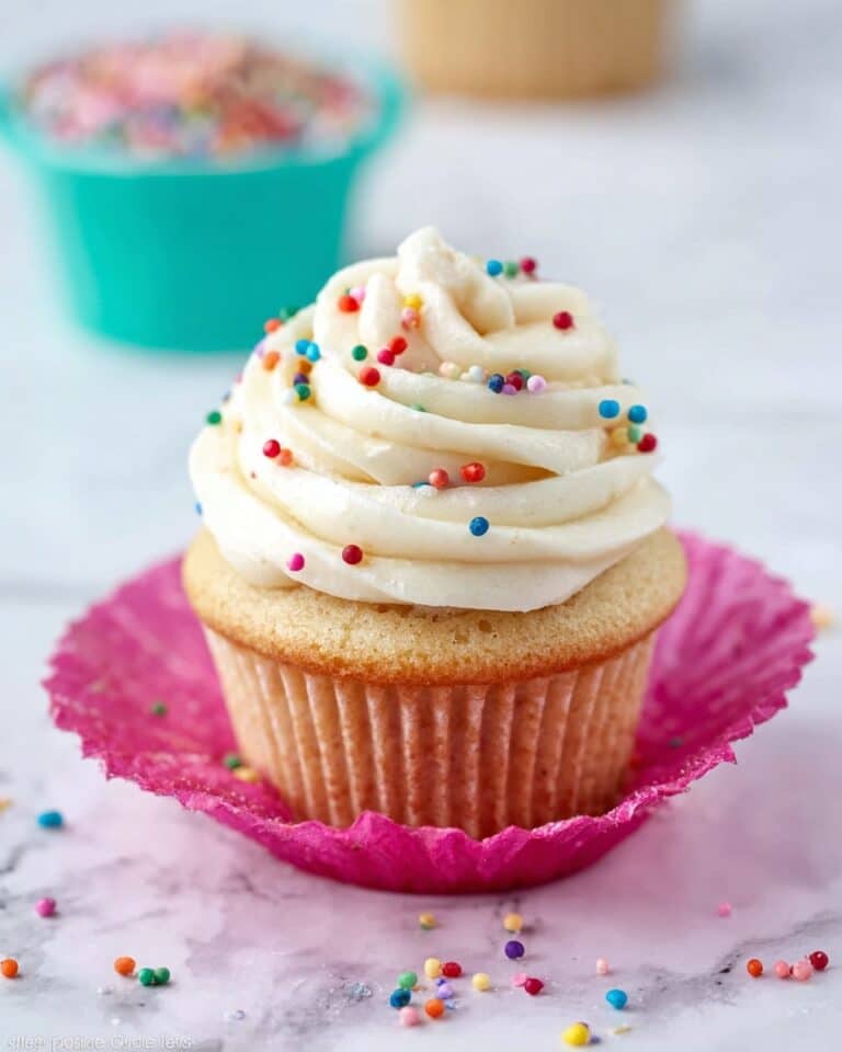 The Best Vanilla Buttercream Frosting Recipe